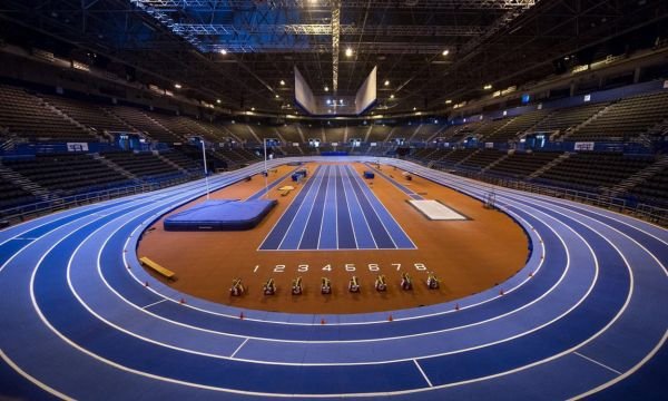 Report des Championnats du monde d'athlétisme en salle de Nanjing de 2023 en raison du COVID-19